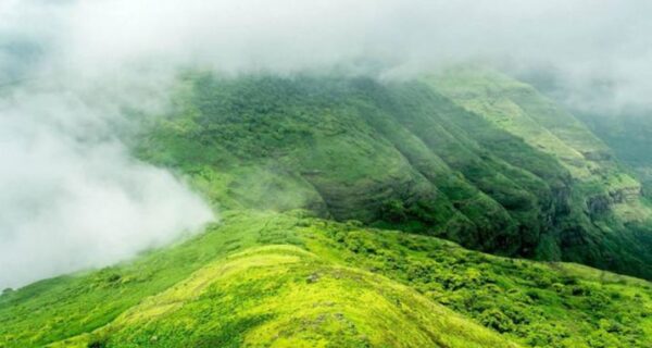 MULLAYANAGIRI TREK