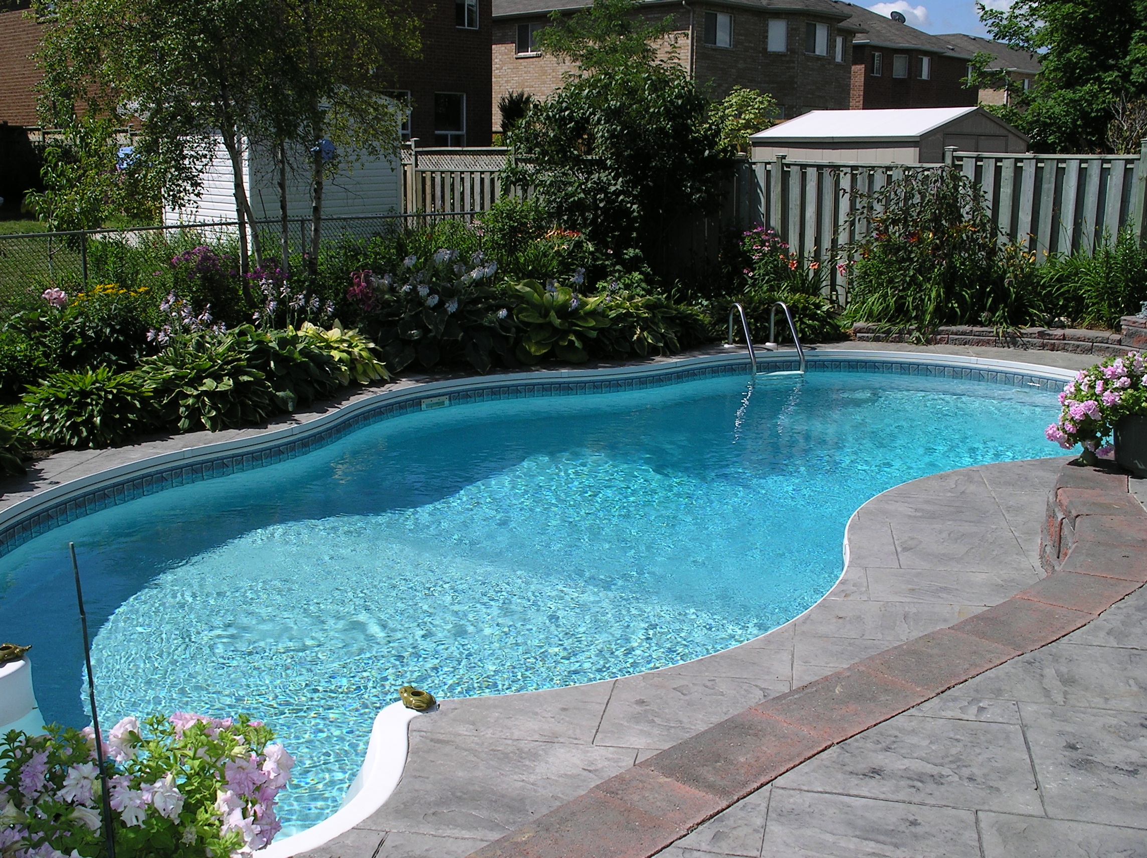 The Benefits of Professional Pool Installation Services